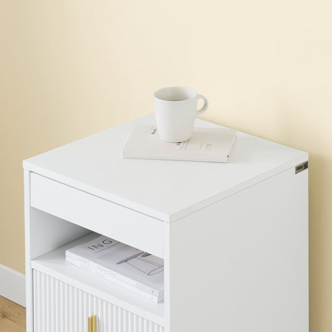 SoBuy FBT168-W Yöpöytä, Sängynvieruspöytä 3 laatikolla ja hyllyllä, Moderni Sivupöytä Makuuhuoneeseen ja Olohuoneeseen, Valkoinen L40 x S40 x K63 cm