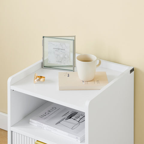 SoBuy FBT169-W Yöpöytä, Sängynvieruspöytä laatikolla ja hyllyllä, Moderni sivupöytä makuuhuoneeseen ja olohuoneeseen, Valkoinen L40 x S40 x K51 cm